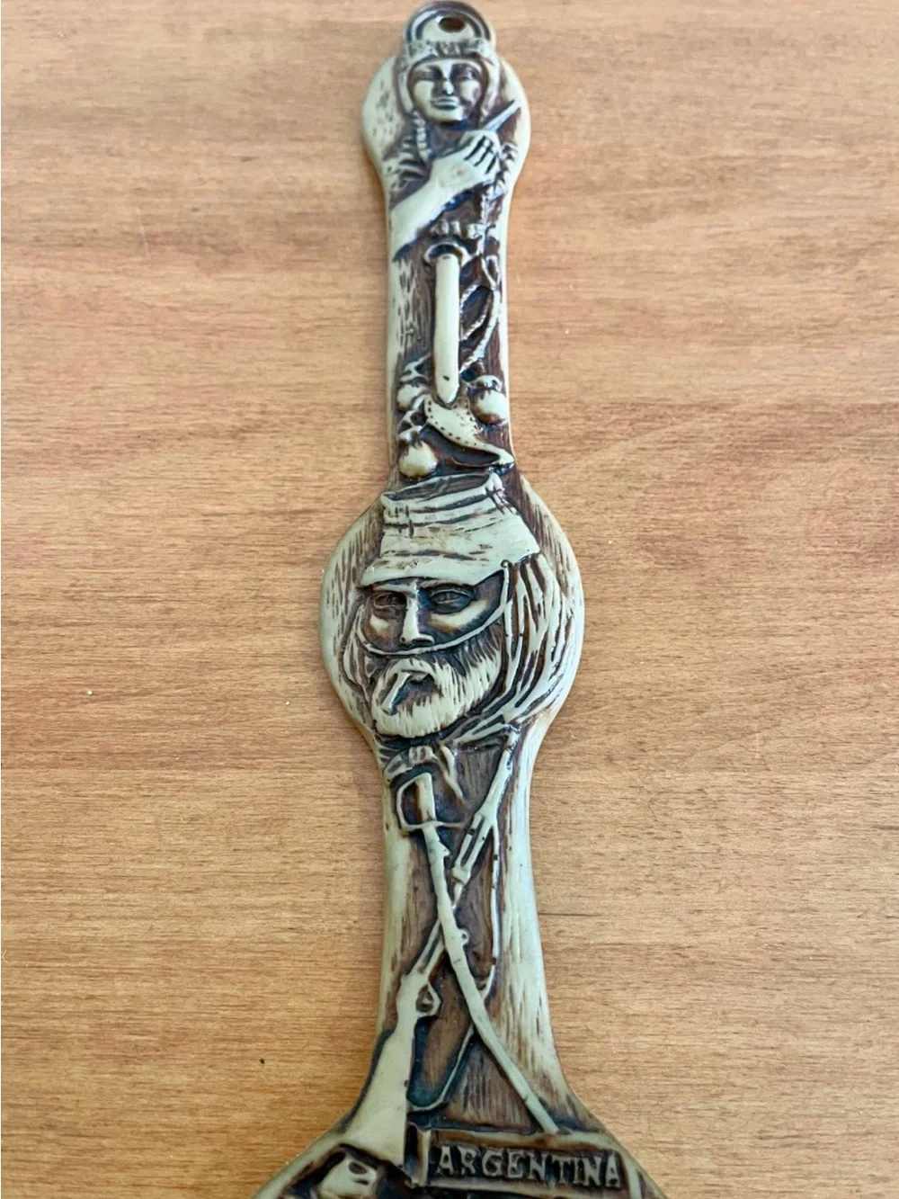 Vintage Argentina Gaucho Large Decorative Wall Hanging Spoon & Fork, Resin ⚠️